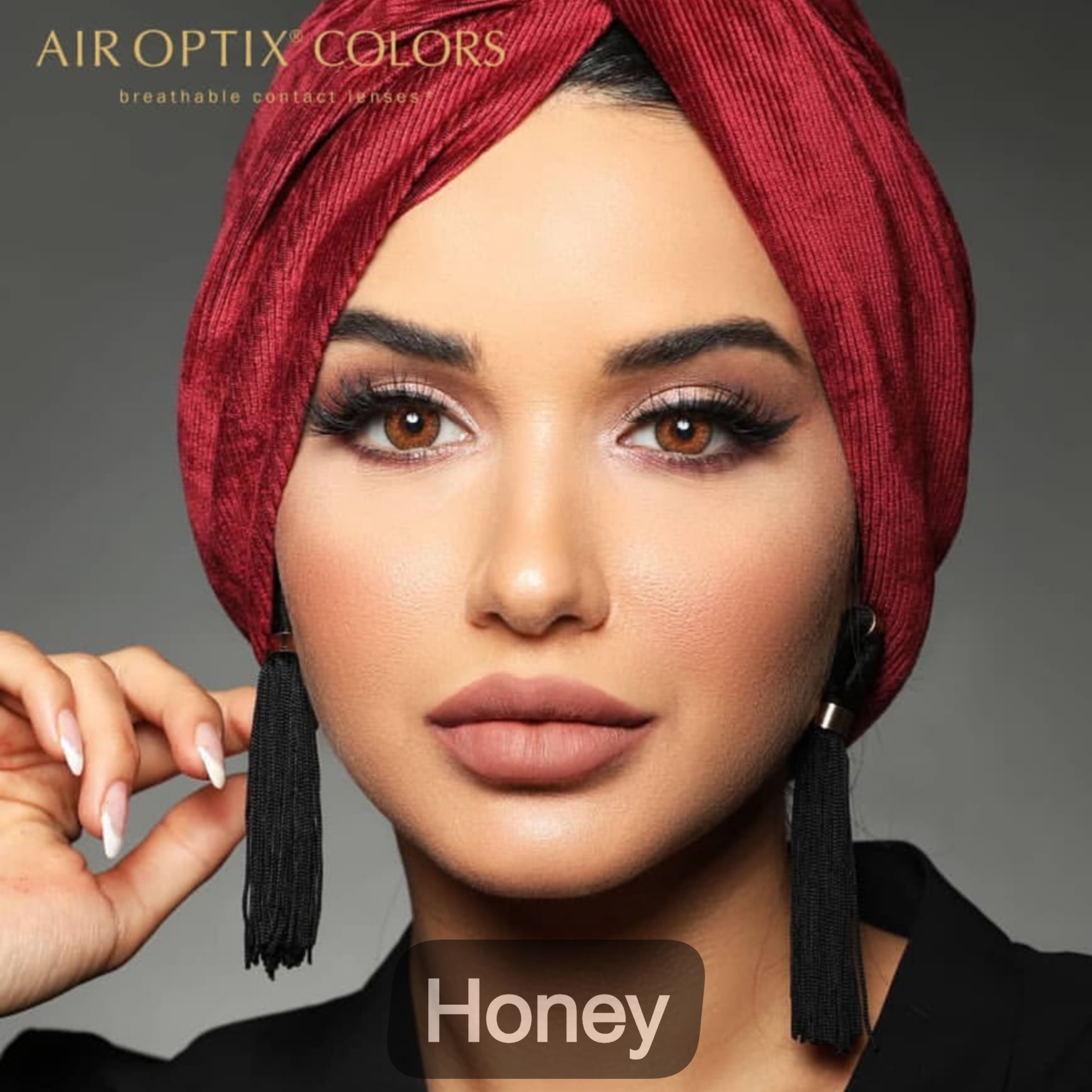 لنز رنگی فصلی ایراپتیکس (Airoptix)
