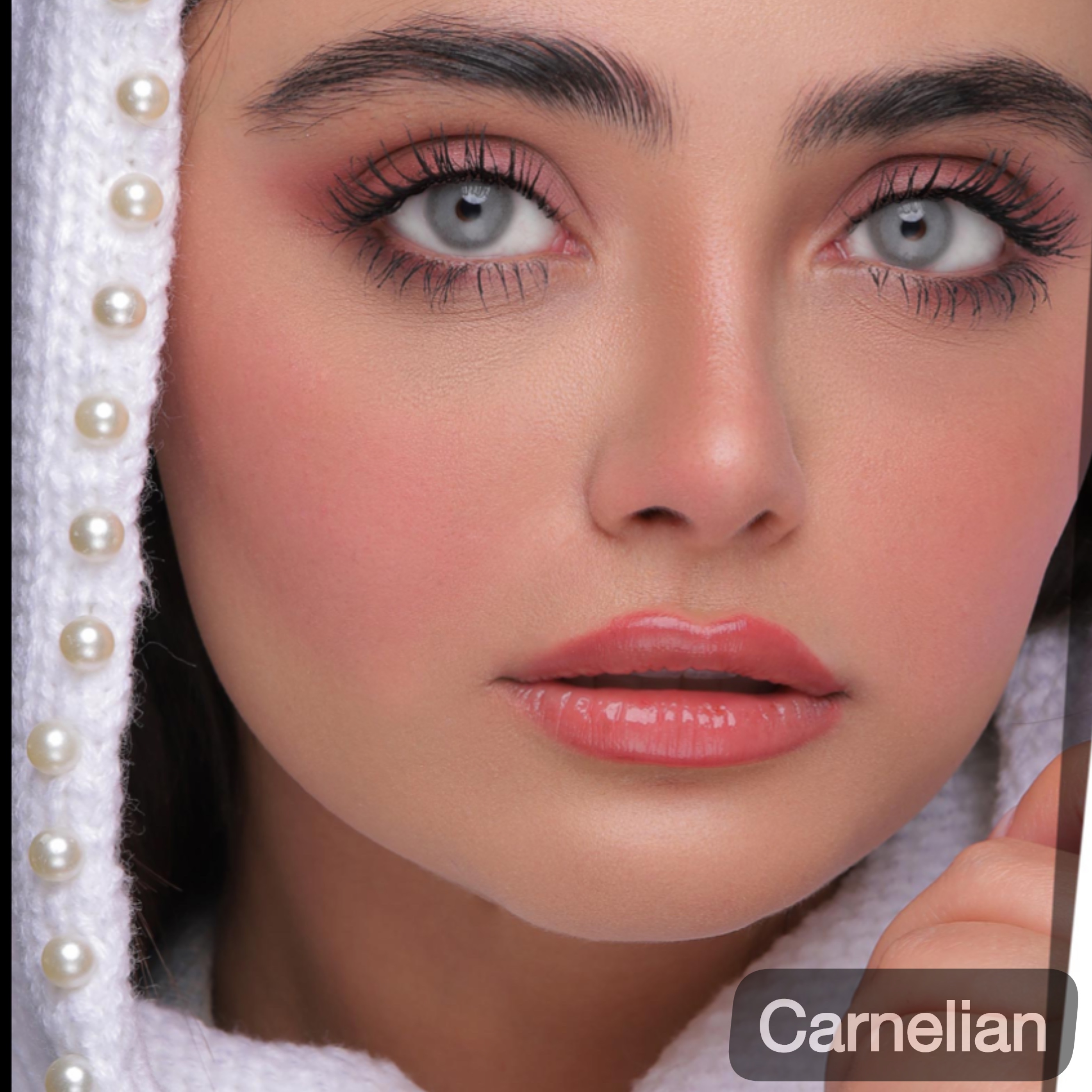 لنز رنگی روزانه یونیک (Uniqe)