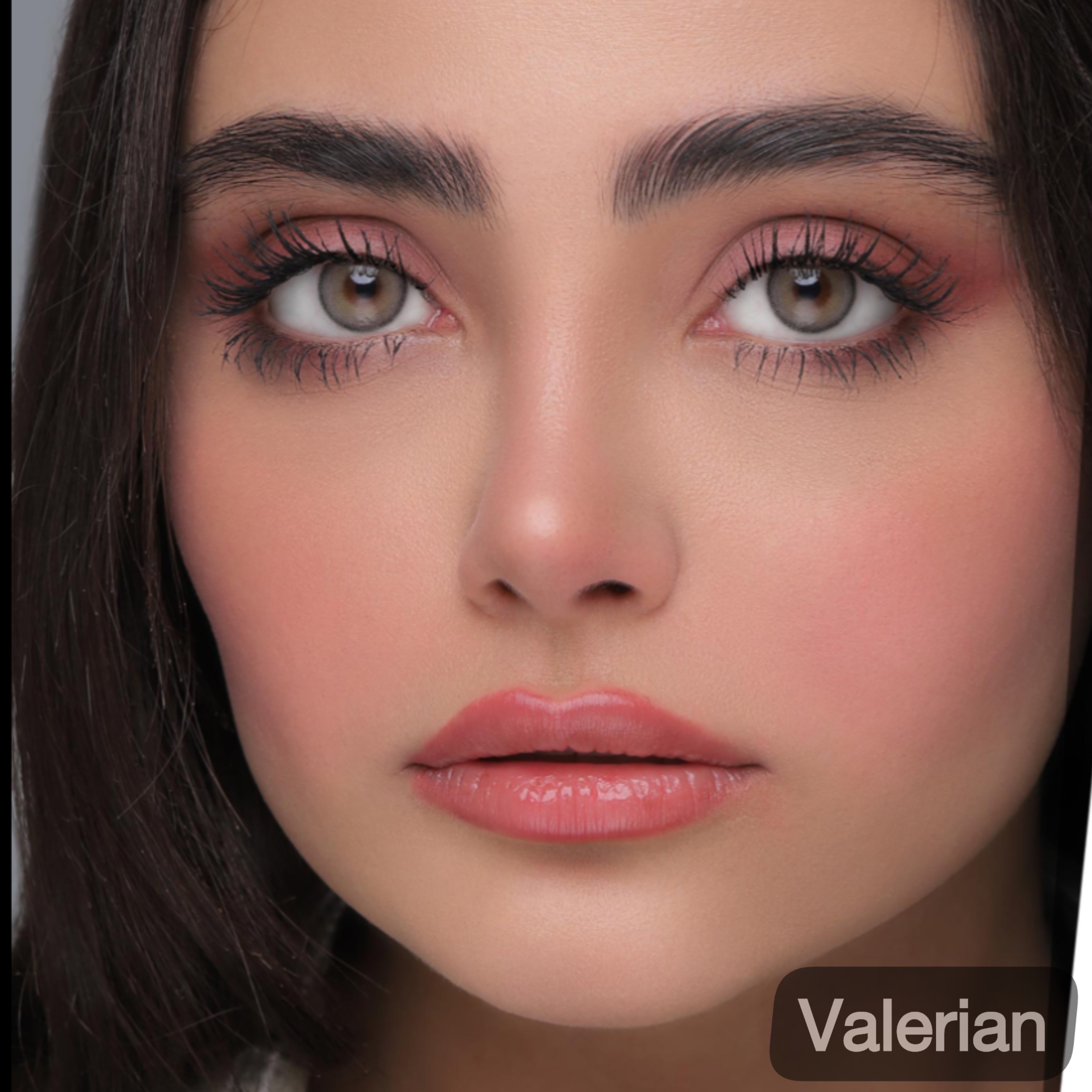 لنز رنگی روزانه یونیک (Uniqe)