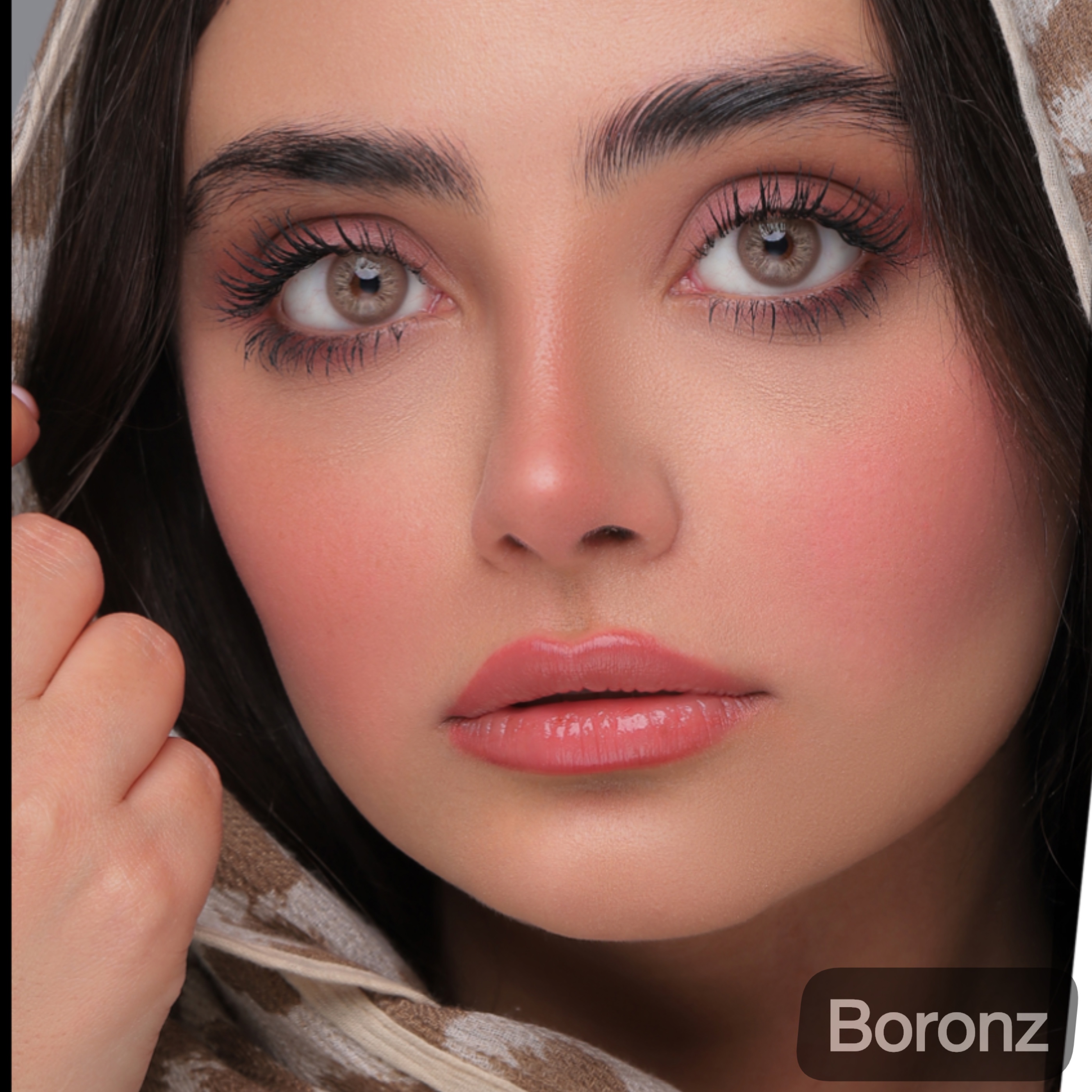 لنز رنگی روزانه یونیک (Uniqe)